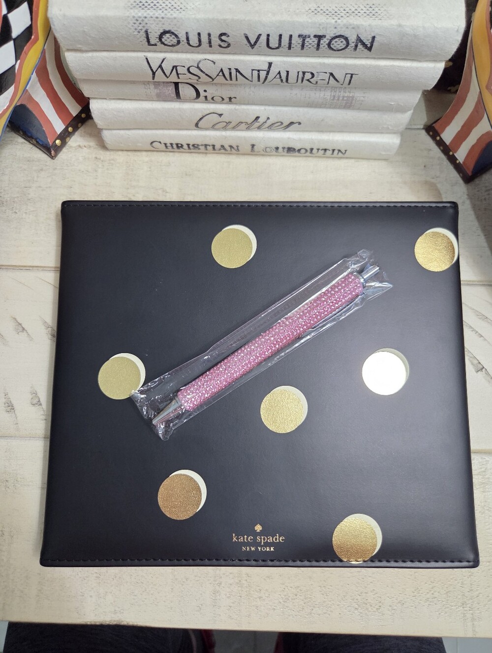 Kate Spade NY Black Gold Scatter Dot Desktop Weekly Calendar Folio Pen Set EUC